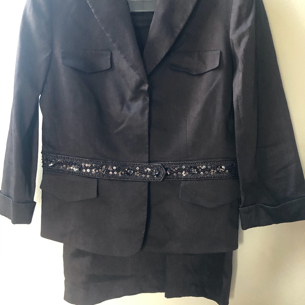Tahari Size 10 Cocktail Suit
